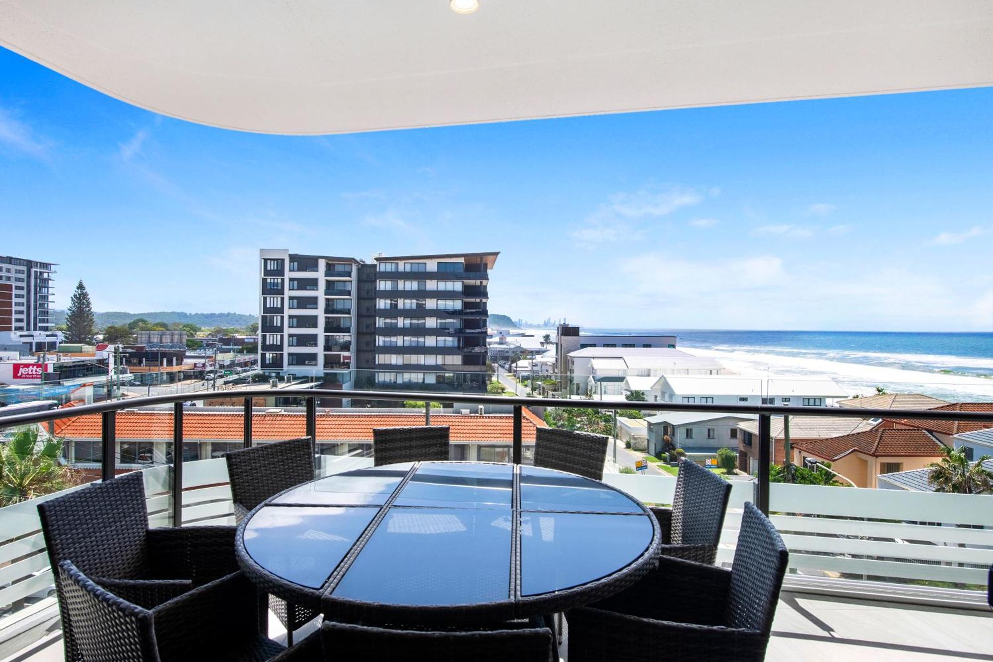 2br Luxury Palm