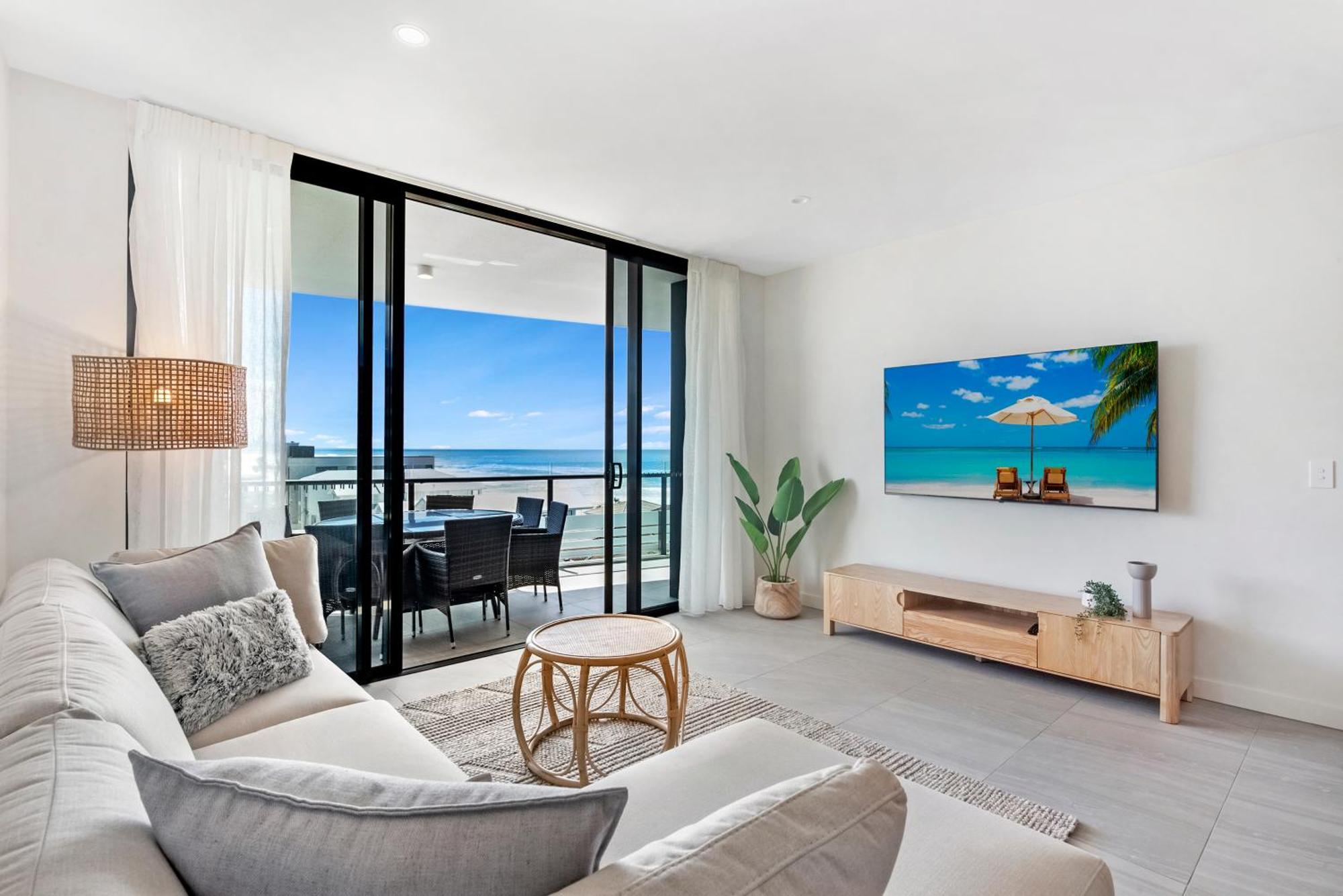 Apartment 2br Luxury Palm Gold Coast
